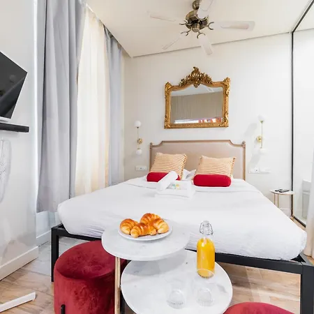 Apartment Charmant Studio A 15 A Proximite Tour Eiffel Paris